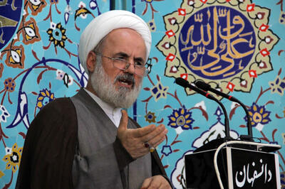 امام جمعه دانسفهان: ملت ایران با اقتدار در مسیر مقاومت باقی می ماند