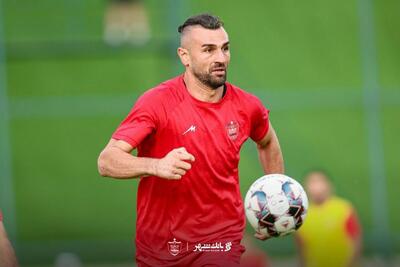 سردار دورسون در پاسخ به دلتنگی هواداران پرسپولیس؛ به تیم ایمان داشته باشید، قهرمان می‌شویم / عکس - پارس فوتبال