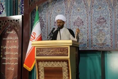 امام جمعه بوشهر بر احیای صنعت لنج‌داری تاکید کرد