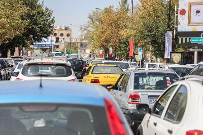 ترافیک پرحجم و سنگین خیابان‌های مشهد در پنجمین روز از مهرماه