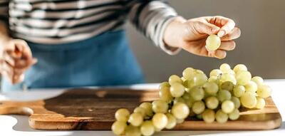 بهترین زمان خوردن میوه / روزانه چند عدد میوه بخوریم؟