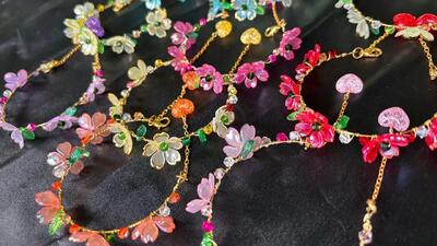 آموزش ساخت دستبند سیمی با طرح گل های رنگارنگ !