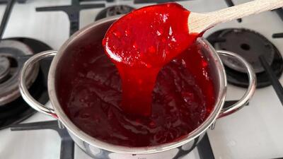 طرز تهیه دسر پاییزی با انار و نشاسته / من کیلویی درست می کنم
