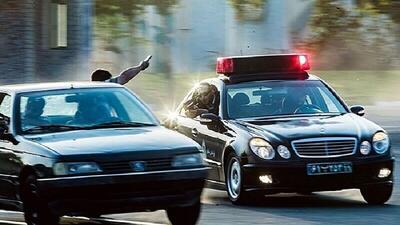 ببینید | لحظه تعقیب و گریز نفس‌گیر پلیس هرمزگان با خودروهای شوتی حامل قاچاق سوخت