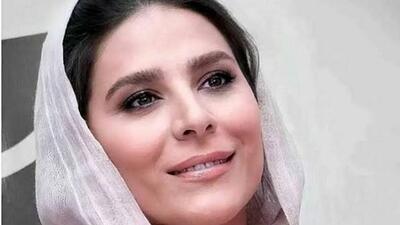 استایل مینیمال سحر دولتشاهی در قاب آسانسور / پیری شوکه کننده خانم بازیگر!