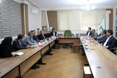 دیدار مدیرعامل بیمه دانا با مدیر صندوق بازنشستگی زنجان؛ تأکید بر رفع دغدغه‌های درمانی بازنشستگان