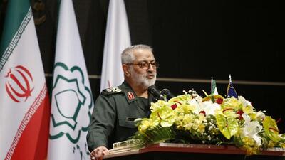 ایران در ساخت تجهیزات پیشرفته نظامی از هیچ کشوری اجازه نخواهد گرفت