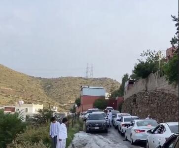 بارش تگرگ در منطقه «عسیر» عربستان
