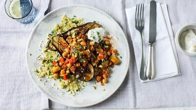 طرز تهیه خوراک مراکشی با بادمجان و نخود