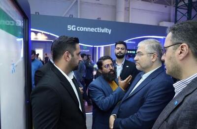 بازدید نمایندگان مجلس از دستاوردهای دیجیتال همراه اول در الکامپ ۱۴۰۴