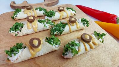 طرز تهیه خوشمزه ترین فینگرفود با نان تست و پنیر خامه ای برای مهمانی ها !