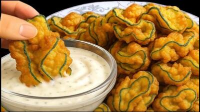 این دستور پخت کدو سبز با سس مخصوص خیلی آسان و خوشمزه است !