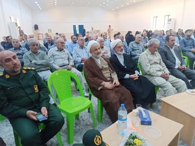 امام جمعه دشتستان: خانواده‌های شهدا ستون‌های تداوم انقلاب اسلامی هستند