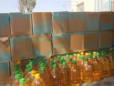 پلیس بیش از یک تن روغن مایع قاچاق را در بزرگراه فتح کشف کرد