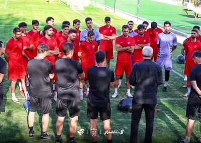از سازماندهی خیالی تا تعویض‌های بی‌اثر؛ سرخ‌ها با هاشمیان در سراشیبی سقوط - پارس فوتبال