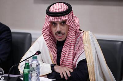 بن‌فرحان: «دیپلماسی تنها راه برای حل بحران برنامه هسته‌ای ایران است/از انحصار سلاح به دست دولت لبنان حمایت می‌کنیم/نرخ بیکاری در عربستان به 6.3درصد کاهش یافته است.» | شفقنا، آخرین اخبار ایران و جهان