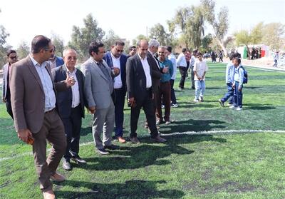 افتتاح زمین چمن مصنوعی مدرسه استثنایی پیام جیرفت - تسنیم
