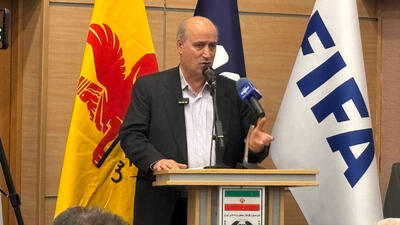تاج: اگر اشتباه کردید، خواهشا عذرخواهی کنید