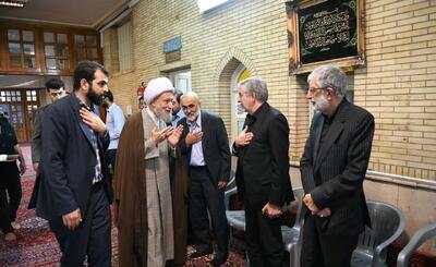 مراسم ترحیم مادر حداد عادل در شیراز برگزار شد