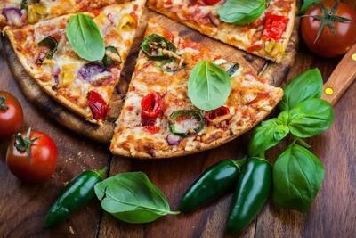 طرز تهیه پیتزا چیلی تند؛ ساده و خوشمزه
