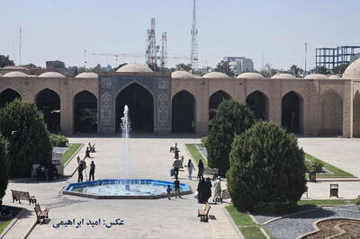 «ساختمان ۶ طبقه‌ی کنار ارگ کرمان خلاف ضوابط است» |  انصاف نیوز
