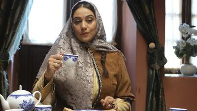 سکانس روز | عکس جذاب شبنم مقدمی کودکی خود را در آغوش گرفت | گلی شی