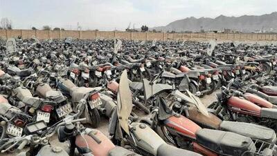 تعیین تکلیف ۱۷۰۰۰ خودرو و موتورسیکلت توقیف شده در پارکینگ‌های تهران/ هشدار پلیس به مالکان وسایل نقلیه رسوبی در پارکینگ‌ها