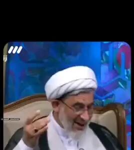 کارشناس برنامه تلویزیون: وجود رهبرانقلاب لطف خداوند به ملت ایران است و متاسفانه بخش‌هایی از جامعه قدر این نعمت را نمی‌دانند