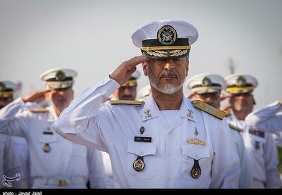 دریادار سیاری: ما در جنگ تحمیلی ۱۲ روزه فقط با رژیم صهیونیستی نجنگیدیم/ علی‌رغم همه تحریم‌ها، روی پای خودمان ایستاده‌ایم/ محاسبات دشمن را بهم می‌ریزیم