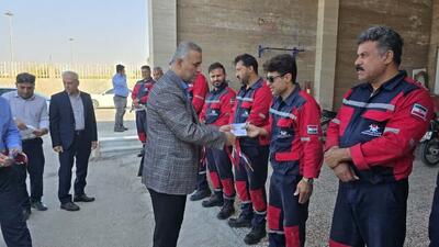 فرماندار گناوه: ایمنی شهروندان مرهون تلاش بی‌وقفه آتش‌نشانان است