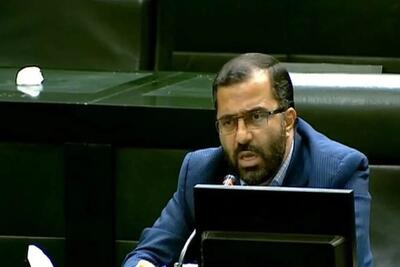 سخنگوی هیئت‌رئیسه مجلس: خروج از NPT و ساخت بمب اتم بررسی می‌شود