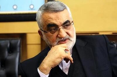 پیشنهاد بروجردی برای اخراج سفرای فرانسه، انگلیس و آلمان به خاطر فعال شدن مکانیسم ماشه