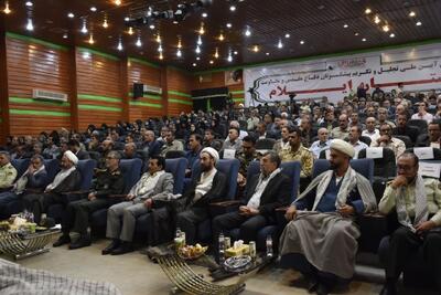 برگزاری آیین ملی تجلیل و تکریم پیشکسوتان دفاع مقدس و مقاومت در ایلام
