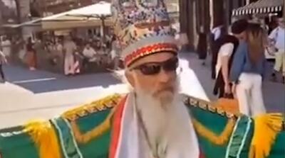 درگیری بامزه طرفداران رضاشاه با هم را ببینید