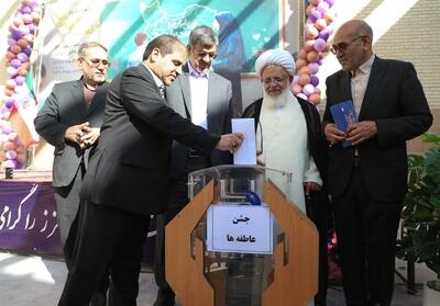 حمایت خیرین تضمین‌کننده استمرار تحصیل دانش‌آموزان نیازمند - تسنیم
