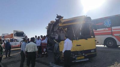 مدیریت بحران: علت حادثه اتوبوس سرویس دانشجویی در جاده سمنان به سرخه در دست بررسی است