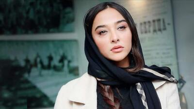 عکس آنلاین | استایل‌ متفاوت و دیدنی سارا منجزی‌پور و آناهیتا درگاهی در رویداد هنری سال ۱۴۰۴