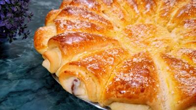 طرز تهیه پای مخمر : این پای از هر نانی بهتر است، آسان و خوشمزه !