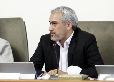 مسؤولیت تورم و ارز منحصرا با بانک مر‌کزی است