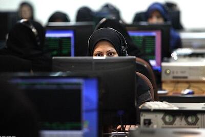 کار برابر، دستمزد نابرابر/ زنان ایرانی ۳۰ درصد کمتر از مردان حقوق می‌گیرند