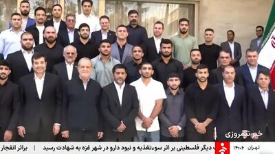 دکتر مسعود پزشکیان از قهرمانان کشتی آزاد و فرنگی تجلیل و قدردانی کرد