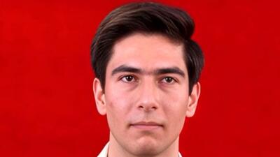 عکس/ چیدمان اتاق رتبه 5 کنکور تجربی 1404 نوید کردلو از زنجان / از ساعت شماطه‌دار و کتاب‌های بی‌شمار تا صندلی خاص آقای دکتر آینده!