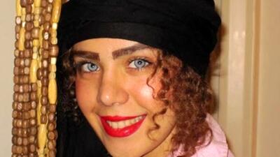عکس ها / نگاهی چیدمان خانه شبیه کاخ و قلعه حدیث چهره‌پرداز، بازیگر نقش مومو در بچه مهندس / از پنجره های هری پاتری تا  شومینه کلاسیک، مبلمانی خوشرنگ و دکوری قوچ در پذیرایی  ....