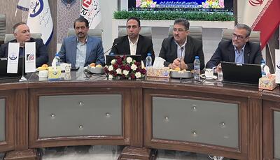 پیگیری حل مشکلات مالیاتی ١٢٧ هزار واحد صنفی در استان کرمان / تشکیل کارگروه تخصصی مالیاتی