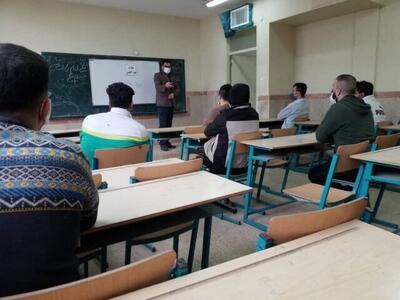 ۳۶۰ مددجوی بالای ۱۸ سال در زندان‌های کرمان به مدرسه می‌روند