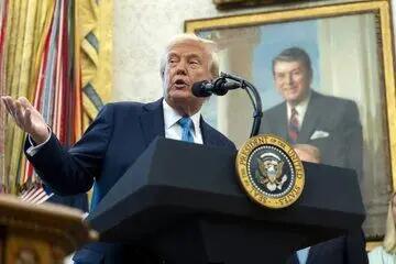 گزافه گویی جدید ترامپ درباره ایران/ بزرگ‌ترین جنگنده تاریخ در راه است!