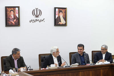 عارف: برنامه‌های کاربردی‌سازی فناوری‌ها ظرف دو هفته به دولت ارائه شود