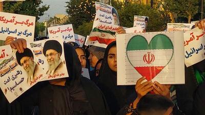 تشکل‌های شاهد و ایثارگر: ملت ایران مرعوب مکانیسم ماشه نخواهد شد