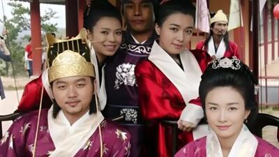  قاب روز | عکس «گوموآ و بانو یوها» در جلسه فیلمنامه خوانی سریال جومونگ