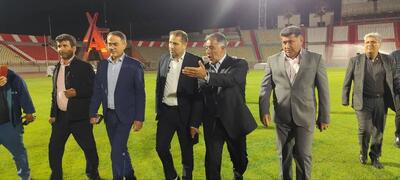 بازدید شبانه معاون وزیر ورزش و جوانان از استادیوم یادگار امام تبریز 